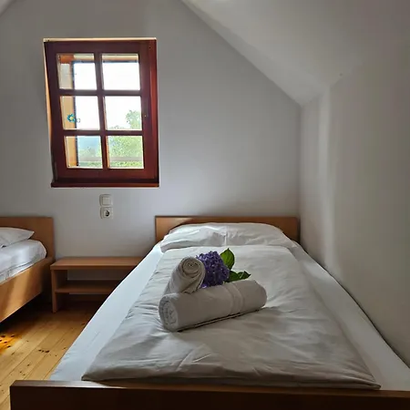 Meznarija - Cerovec Сasa de vacaciones Dolenjske Toplice