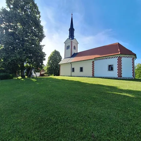 Vakantiehuis Meznarija - Cerovec Dolenjske Toplice